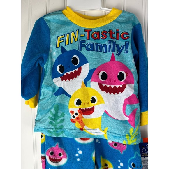 Nickelodeon Baby Shark Pjs Size 12 Months - Picture 2 of 2